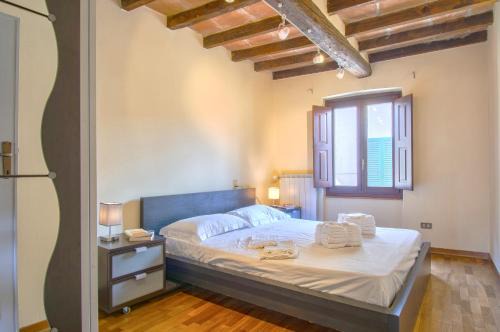 Pistoia Apartment | APPARTAMENTO SULLA SALA