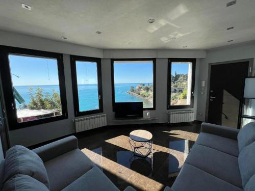 Latte Apartment | Appartamento un mare di fiori