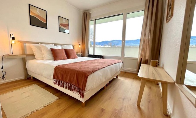 Saint-Julien-en-Genevois Apartment | Appartement - Lit Queen Size - Proximité Genève