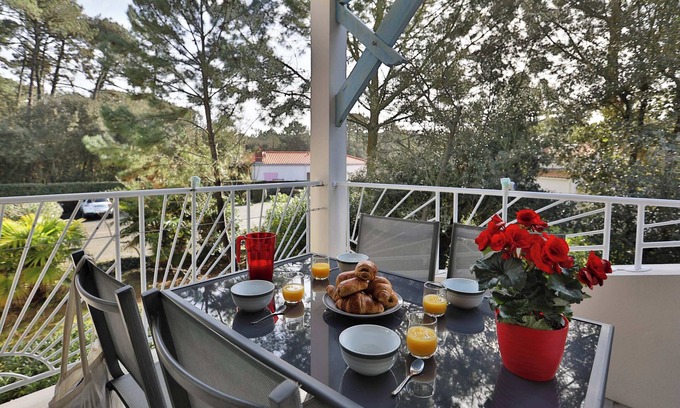 Bourgenay Apartment | Appartement confortable, 300m plage du Veillon