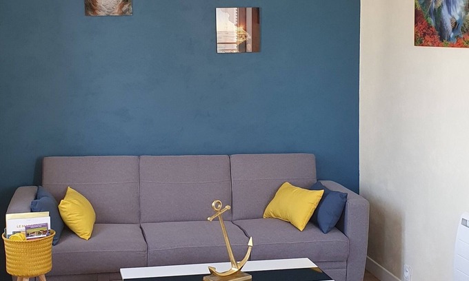 Saint-Cast-le-Guildo Apartment | Appartement vue mer A 50 m de la Plage!