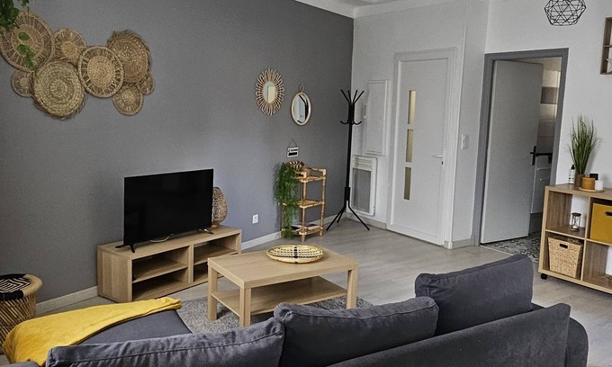 Rivesaltes Apartment | Appartement à Proximité de Toutes Commodités