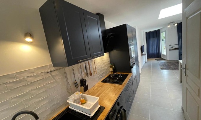 Etables-sur-Mer Apartment | Appartement Étables-Sur-Mer à 10 minutes à pied de la mer, en plein centre-ville