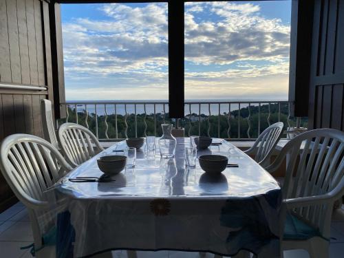 Cap Esterel Apartment | Appartement 2 pièces avec terrasse et vue mer, accès piscine et parking inclus - FR-1-504-677