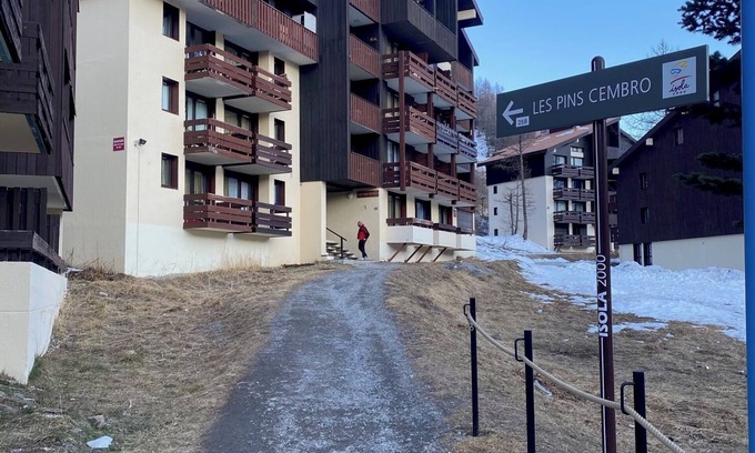 Isola Apartment | Appartement 2 Pièces Mansardé Rénové - Isola 2000