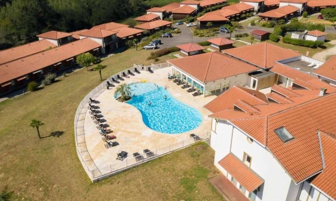 Cassen Apartment | Appartement 3 étoiles - Piscine - ccbbdde