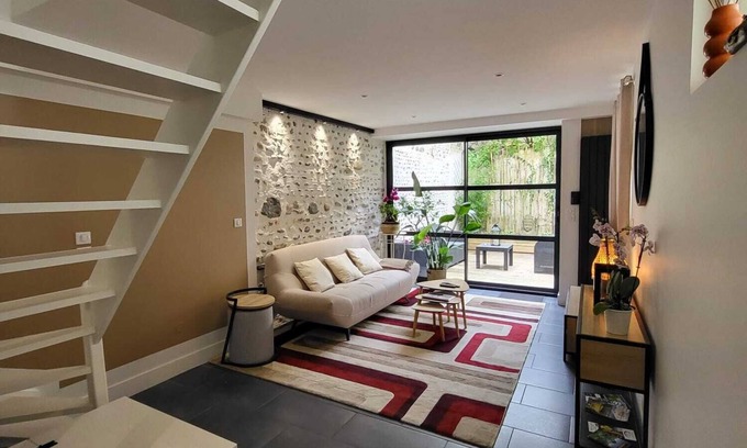 Centre Ville Apartment | Appartement Calme au Centre Ville Avec son Patio