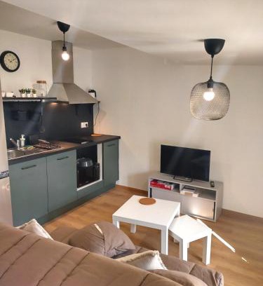 Issoire Apartment | Appartement calme neuf équipé