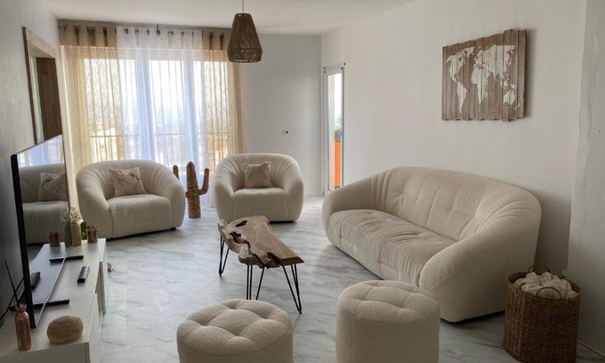 Auxerre Apartment | appartement chaleureux