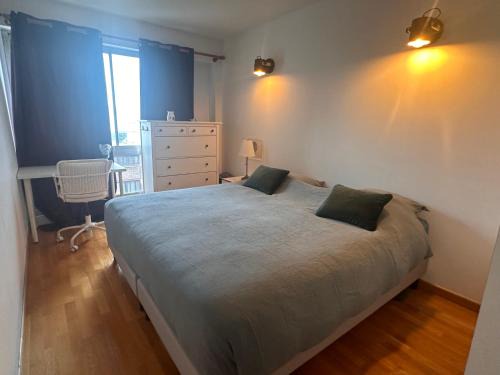 Flandres Apartment | Appartement comfortable 19e