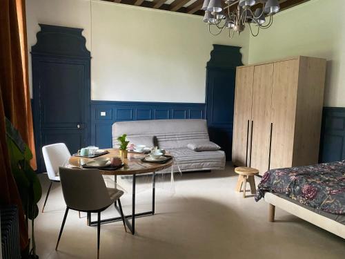 Les Andelys Apartment | Appartement confortable aux Andelys - 90 m² avec parking