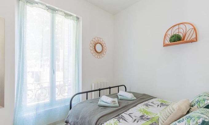 Vigneux-sur-Seine Apartment | Appartement Cosy ,WIFI ,Gare "Le Refuge du Lac"