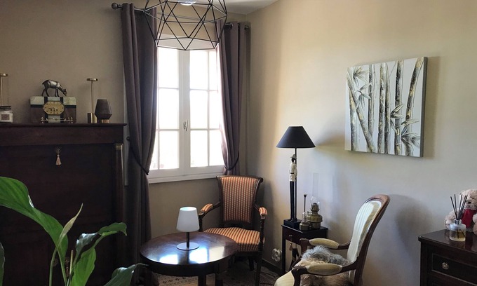 Mormoiron Apartment | Appartement Dans Maison vue Mt Ventoux et Vignes