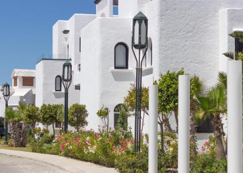 Cabo Negro Apartment | Appartement de luxe avec piscine et en bord de mer