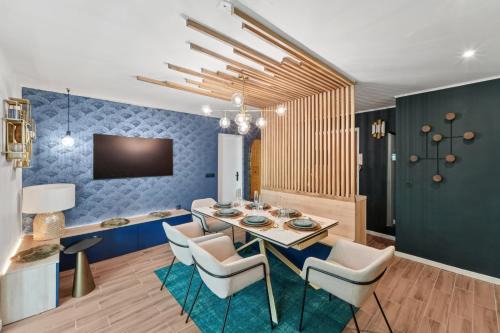 Sevres Apartment | Appartement Design Porte de Paris avec parking