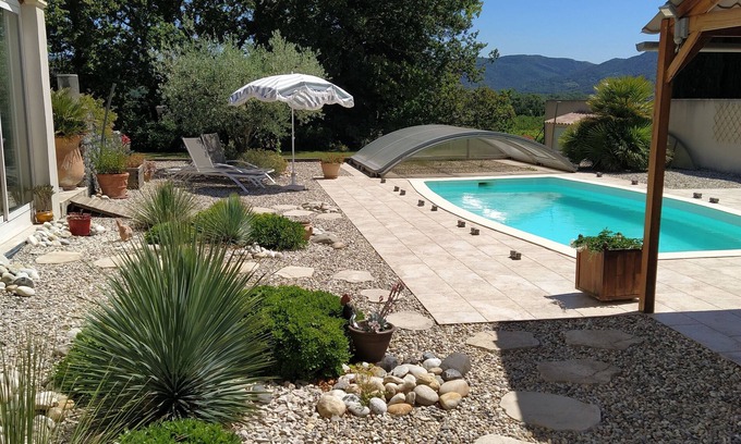 Vaison-la-Romaine Apartment | Appartement en Rez-de-jardin en Campagne Mais à 300m des Commerces