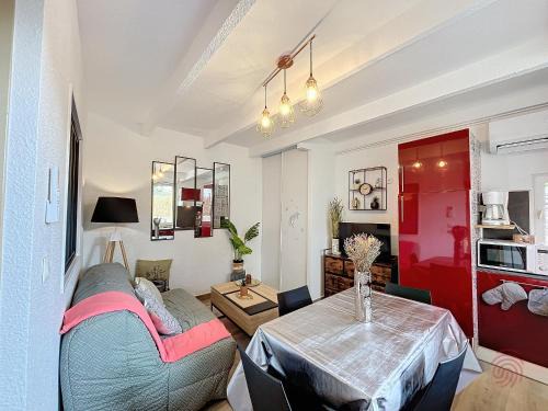 Lamalou-les-Bains Apartment | Appartement F2 Climatisé avec Terrasse à 100m des Thermes et du Centre de Lamalou-les-Bains - FR-1-451-201