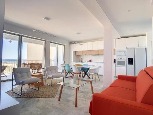 Carnon-Plage Apartment | Appartement F4 avec Terrasse, 3 Chambres, Parking - Sur la Plage - FR-1-715-57