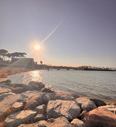 La Celle-sous-Gouzon Apartment | Appartement Cozy T2 proche de la mer