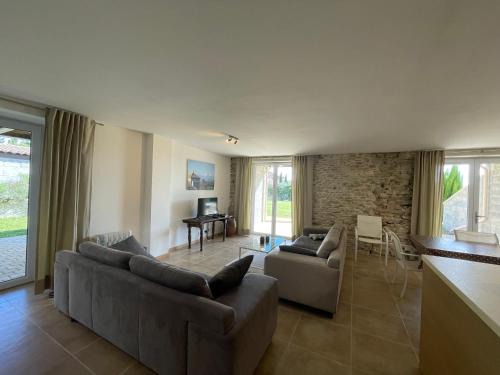 La Celle-sous-Gouzon Apartment | Appartement Rez de chaussée