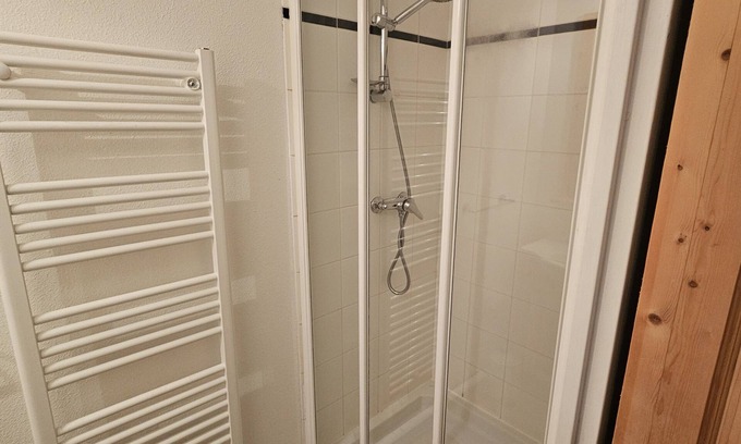 Saint-Jean-d'Arves Apartment | Appartement 6-8 Personnes Saint Jean D'arves Avec vue sur les Aiguilles D'arves