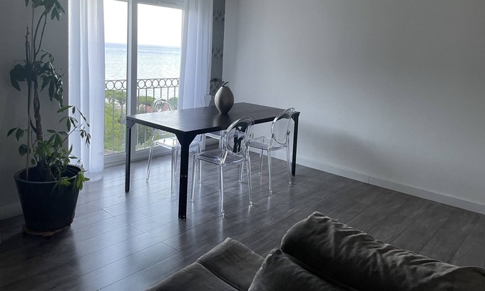 Pietranera Apartment | Appartement vue mer à Proximité du Centre Ville et des Plages