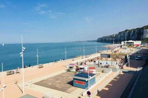 Saint-Valery-en-Caux Apartment | Appartement La Rotonde vue sur mer