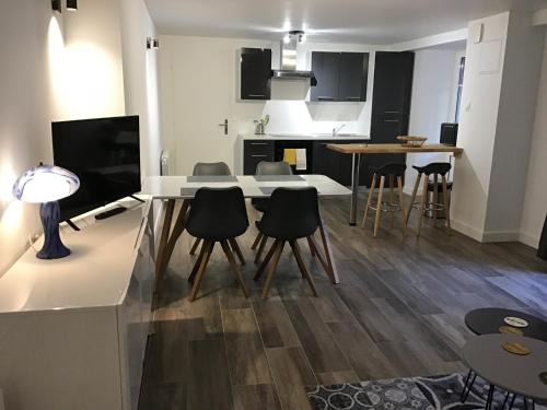 Saint-Nectaire Apartment | Appartement "Le Clos" pour 4 personnes avec un parking privé