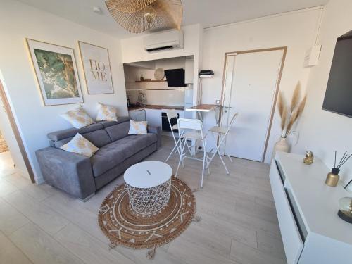 La Grande-Motte Apartment | Appartement lumineux avec vue sur mer a 50 m de la plage et du centre