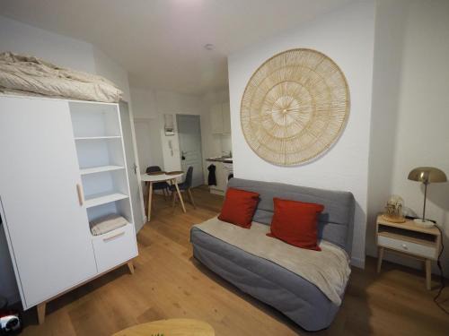 Gien Apartment | Appartement meublé 8 - 15 min Dampierre - 25 min Belleville - WIFI