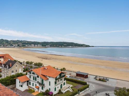 Hendaye Apartment | Appartement moderne à 75m de la plage avec balcon et wifi - FR-1-2-433