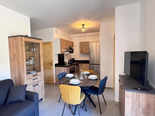 Peyragudes Apartment | Appartement neuf T3 avec jardin au bord du lac