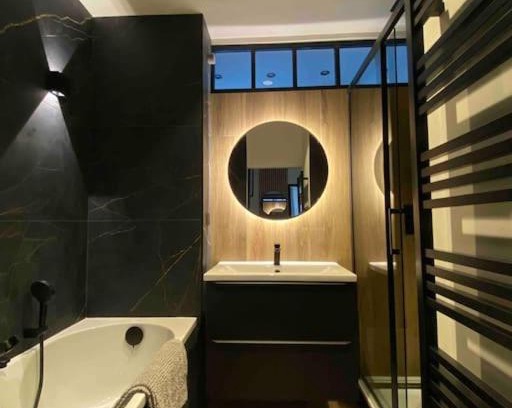 Quartier Vieux Marche-Cathedrale Apartment | Appartement rénové Hyper Centre