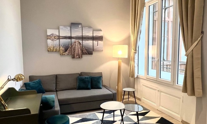 Aix-les-Bains City Center Apartment | Appartement Rue des Bains