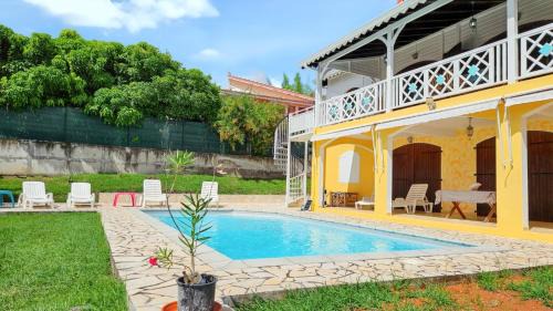 Trois-Ilets Apartment | Appartement spacieux aux Trois-Îlets avec piscine partagée