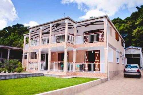 Le Bourg Apartment | Appartement spacieux à Morne-à-l'Eau de 90 m² avec jardin privé