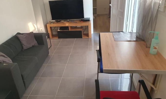 Romainville Apartment | APPARTEMENT SYMPATHYQUE