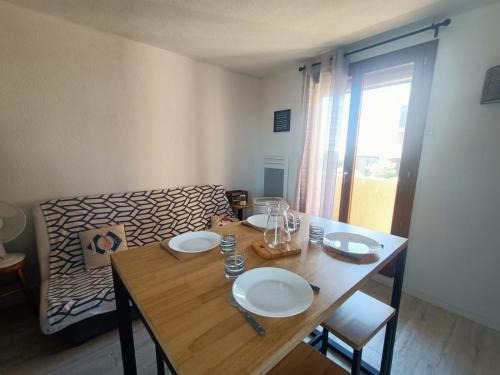 Fleury Apartment | Appartement T2 Cabine - Saint Pierre La Mer 4PVM464
