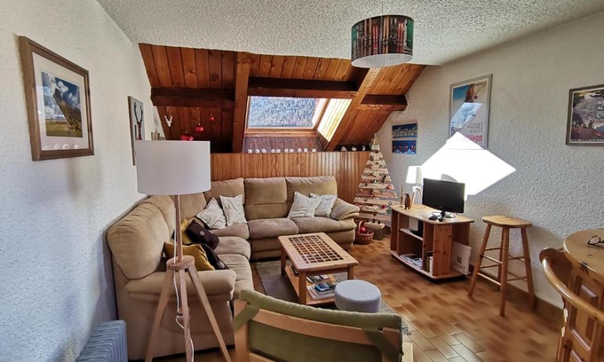 Forville Apartment | APPARTEMENT T3 60M2 à Briançon dans résidence calme avec 7 couchages