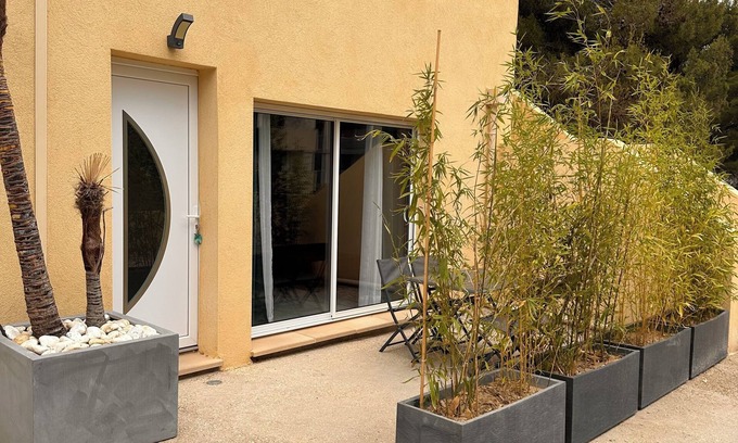 Martigues Apartment | Appartement T3 au RDC dans résidence sécurisé avec terrasse et barbecue