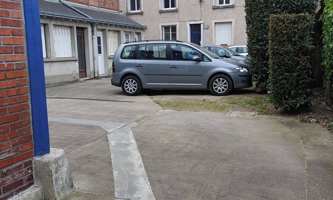 Cathedrale Apartment | Appartement T3 Refait à Neuf Calme et Centrale, Parking Privé, 5min de la Gare