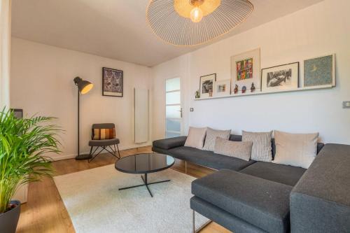 La Madeleine Apartment | Appartement une chambre avec parking & balcon