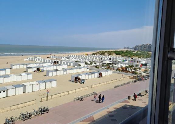 Heist Apartment | Appartement zeedijk Heist met garage