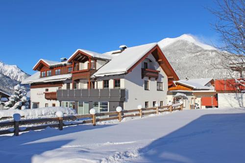 Ehrwald Apartment | Appartementhotel Zugspitzhof