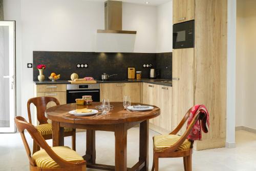 Crepon Apartment | Appartements La Grande Ferme Crépon - à la campagne 5mn d'Arromanches et 10mn de Bayeux