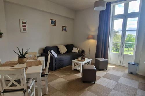 Baden Apartment | Appt à Baden au château de Kergonano