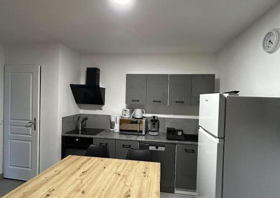 Laveissiere Apartment | appt 4 personnes tout confort 2