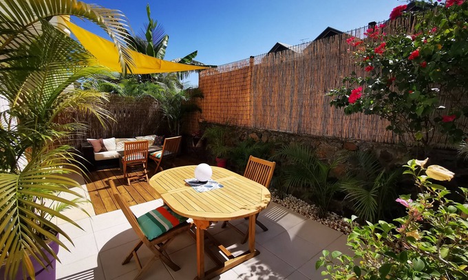 St Gilles-les-Bains Apartment | Appt "chrisanne" 3 T2 Grande Terrasse à St Gilles