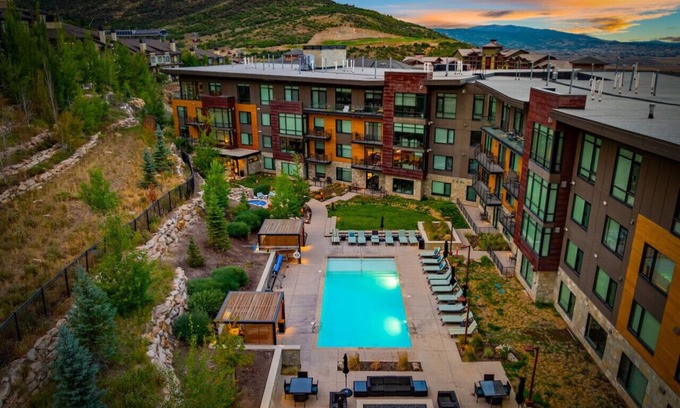 Park City Apartment | Après-Ski Haus Park City| Ski-In/Out Luxury Condo