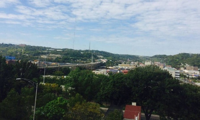 Clifton Heights Apartment | Apt #7 · Clean and Fabulous View Loft in OTR /UC